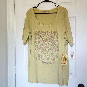 ONE WORLD BRAND NEW SPECIALTY TOP